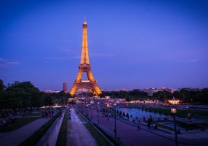 Menara Eiffel Yang Eksotis